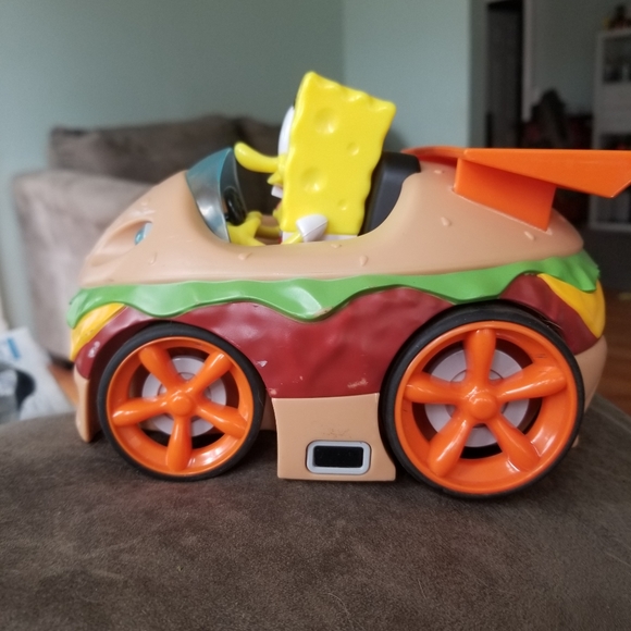Sponge Bob Remote Car - Picture 2 of 4